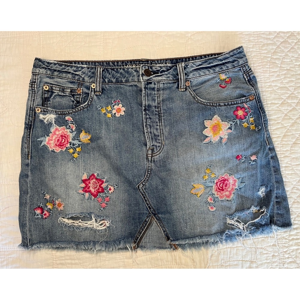 American Eagle Floral Embroidered Distressed Denim Mini Skirt Blue Womens 14